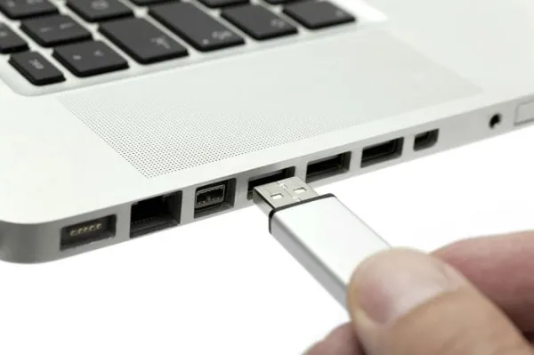 FAQs und Tipps zur Wiederherstellung gelöschter Dateien von USB-Sticks