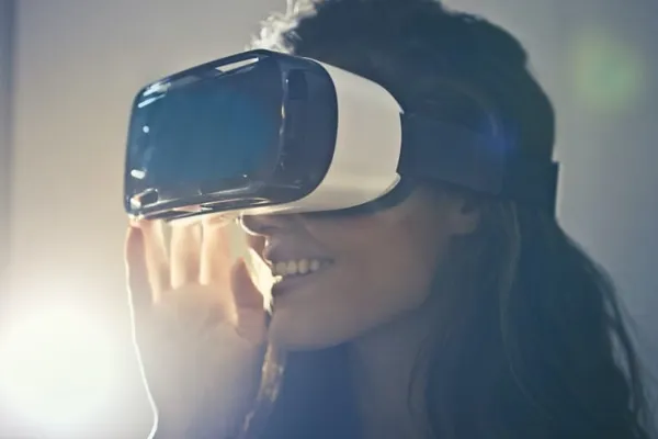 Entdecken Sie die besten VR-Headsets, Gear, Apps und Spiele von 2018